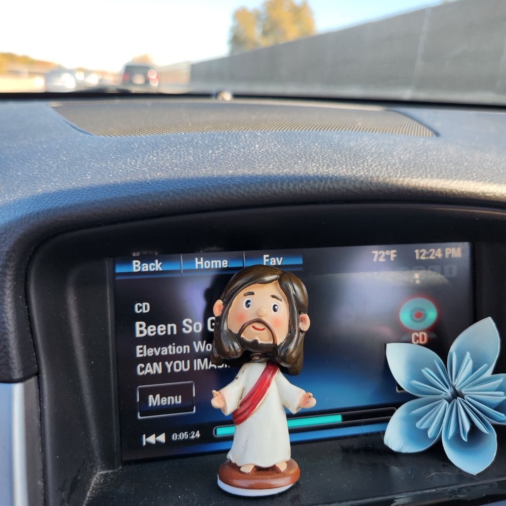 Bobblehead Dashboard Jesus